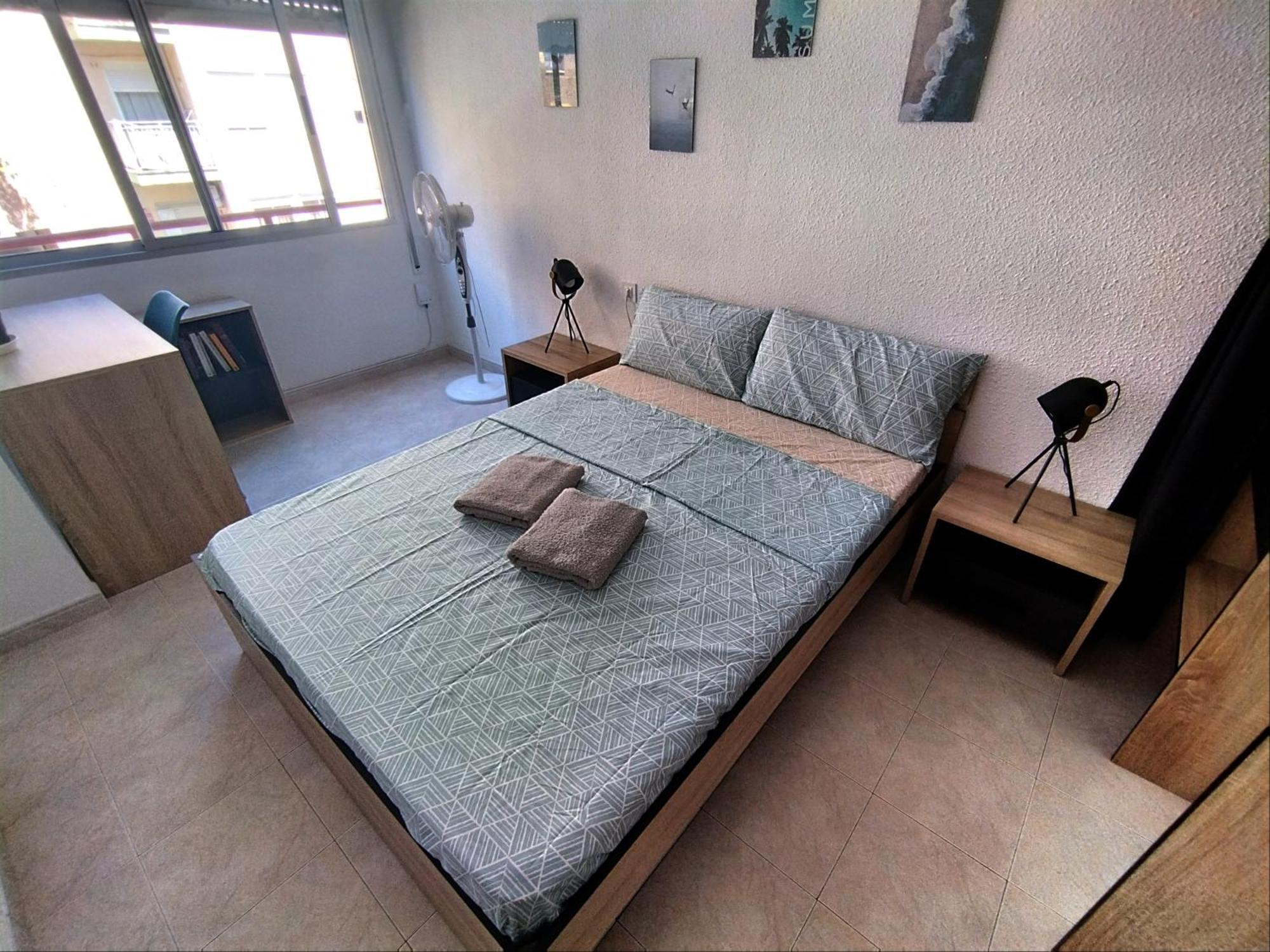 Habitaciones En Apartamento Compartido W Host Аликанте Экстерьер фото